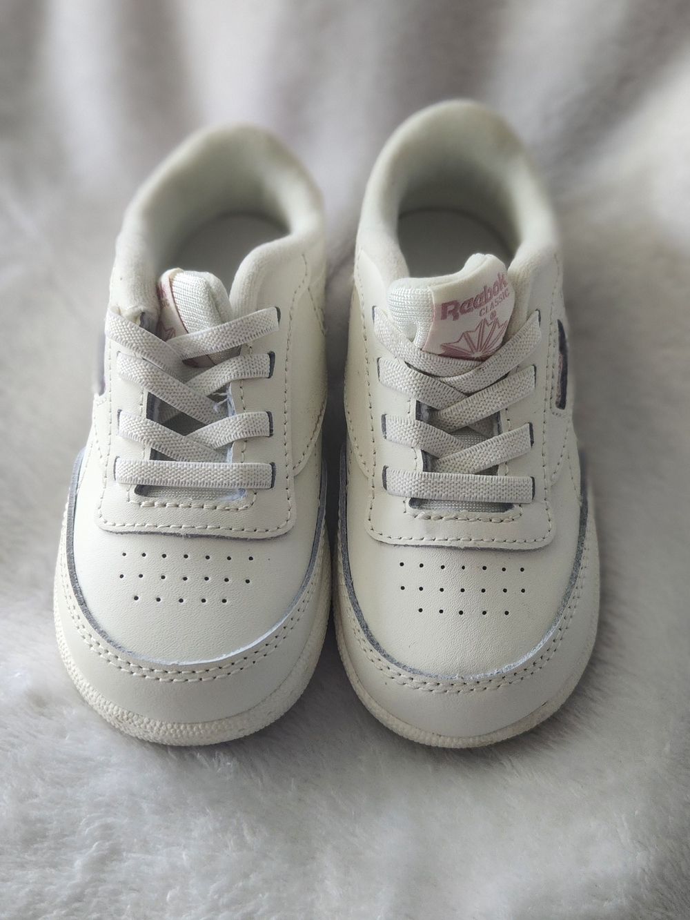 Reebok Kids White Leather Sneakers with Light Pink Logo Detail